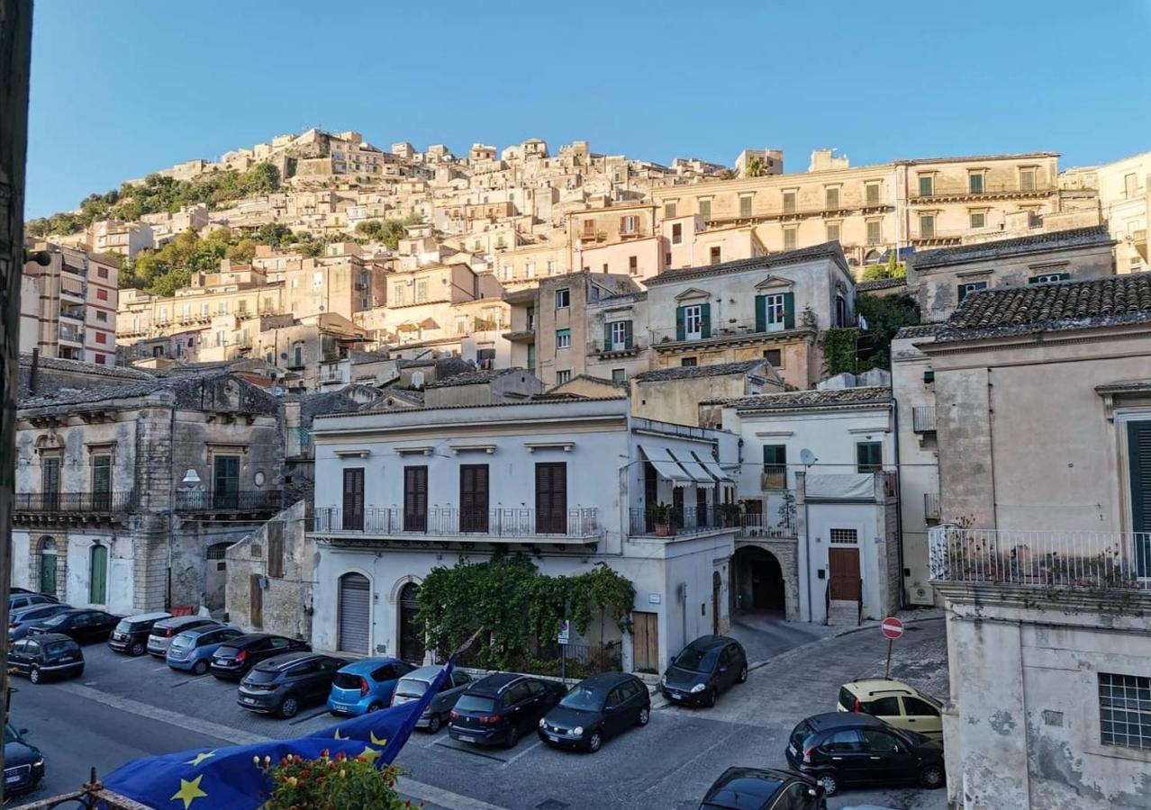 Palazzo Il Cavaliere B&B De Charme โมดิกา ภายนอก รูปภาพ