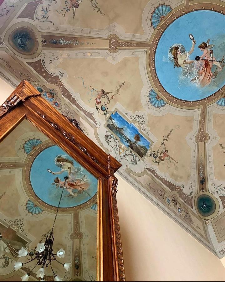 Palazzo Il Cavaliere B&B De Charme โมดิกา ภายนอก รูปภาพ