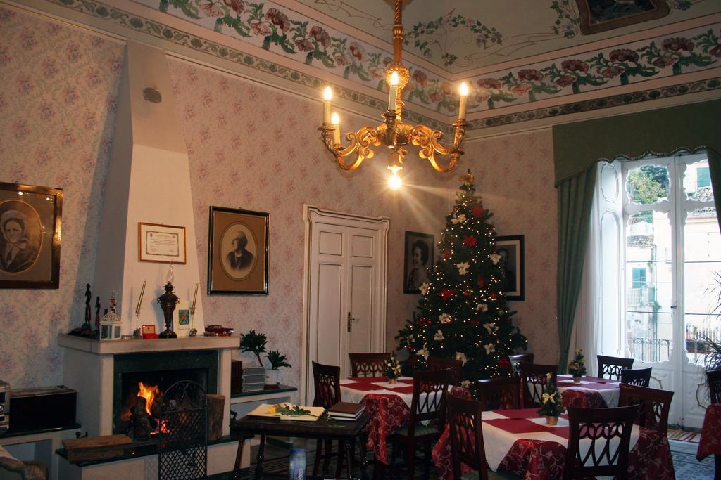 Palazzo Il Cavaliere B&B De Charme โมดิกา ภายนอก รูปภาพ