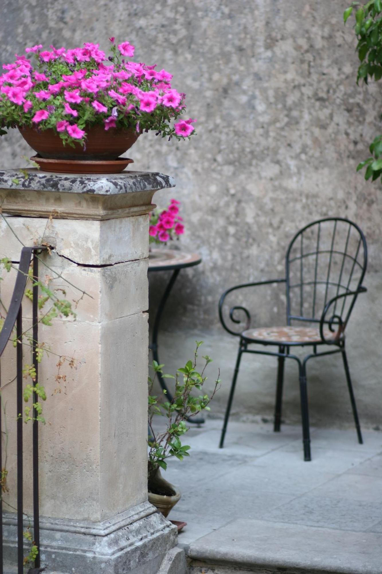 Palazzo Il Cavaliere B&B De Charme โมดิกา ภายนอก รูปภาพ