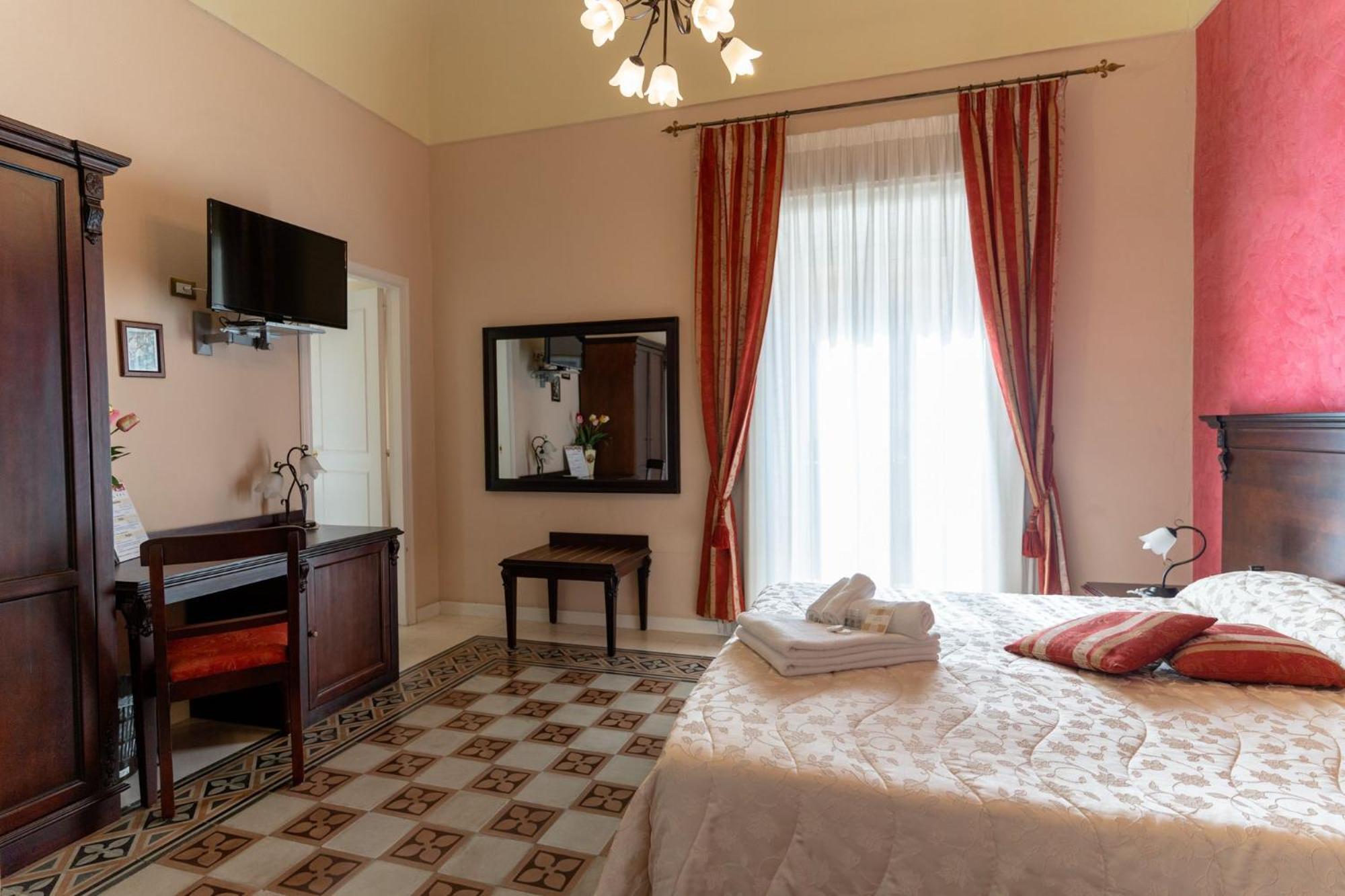 Palazzo Il Cavaliere B&B De Charme โมดิกา ห้อง รูปภาพ