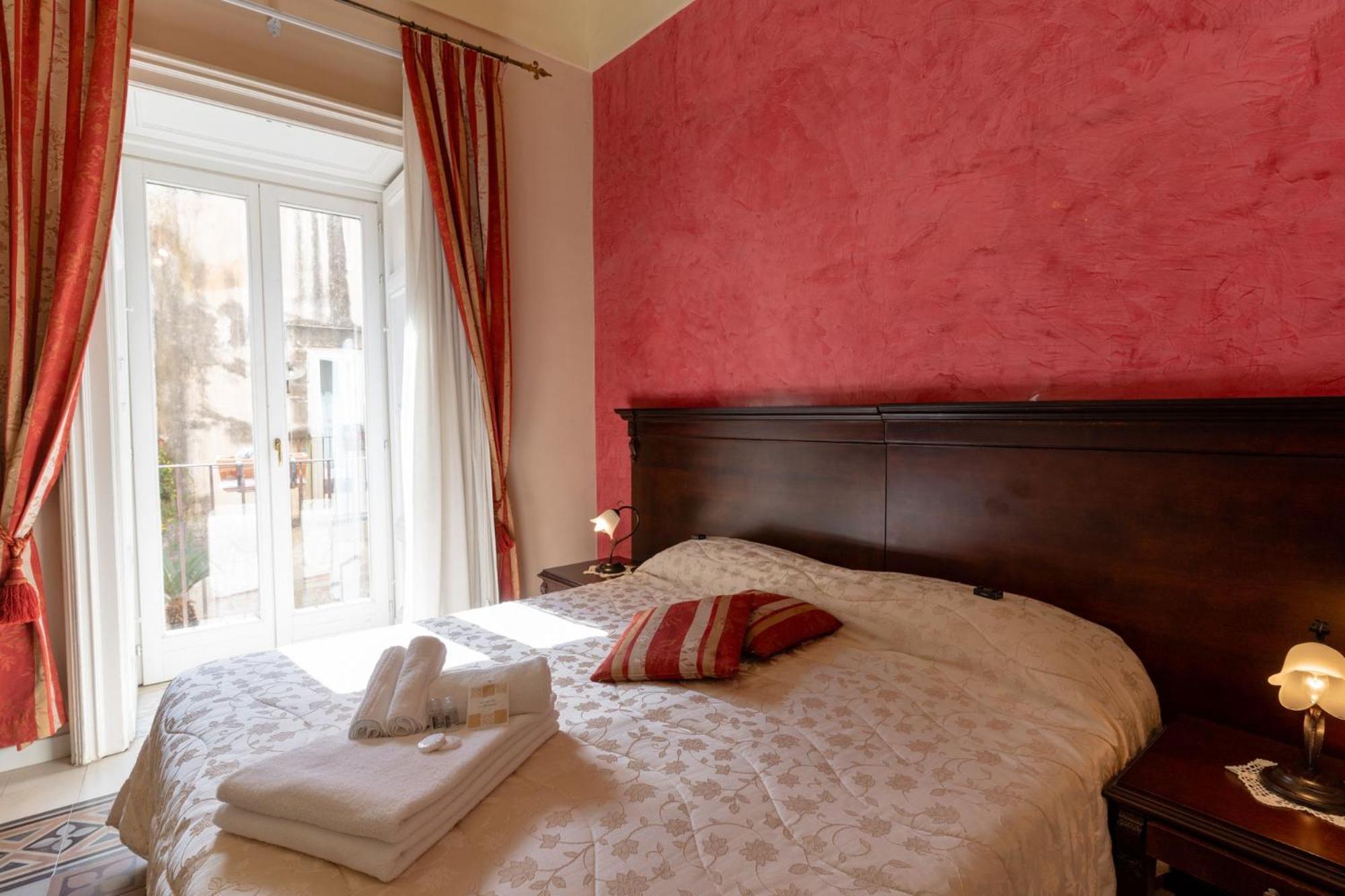 Palazzo Il Cavaliere B&B De Charme โมดิกา ห้อง รูปภาพ